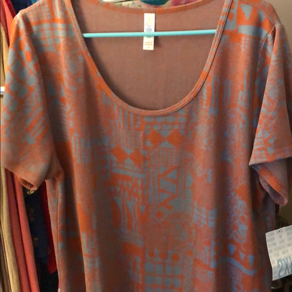 Lularoe Classic T, NWT